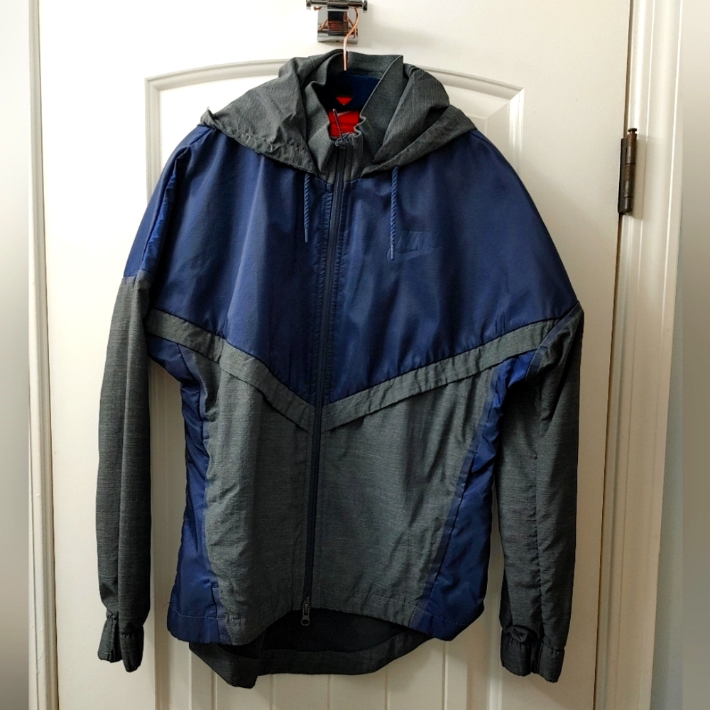 Euc Nike Tech Windrunner Bonded Hooded Jacket In … - image 3